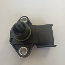 Load image into Gallery viewer, Sensors Assembly MAP Intake Manifold Pressure Sensor for 2008-2012 Hyundai Genesis Coupe 3920027400 9490930501