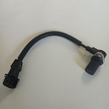 Load image into Gallery viewer, Car Sensors Assembly Camshaft Position Sensor Fit for KIA Rio 0K30E18131B